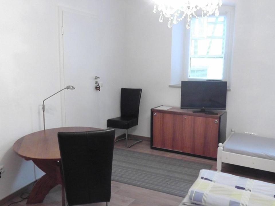 Cityzimmer Eltmann Buitenkant foto