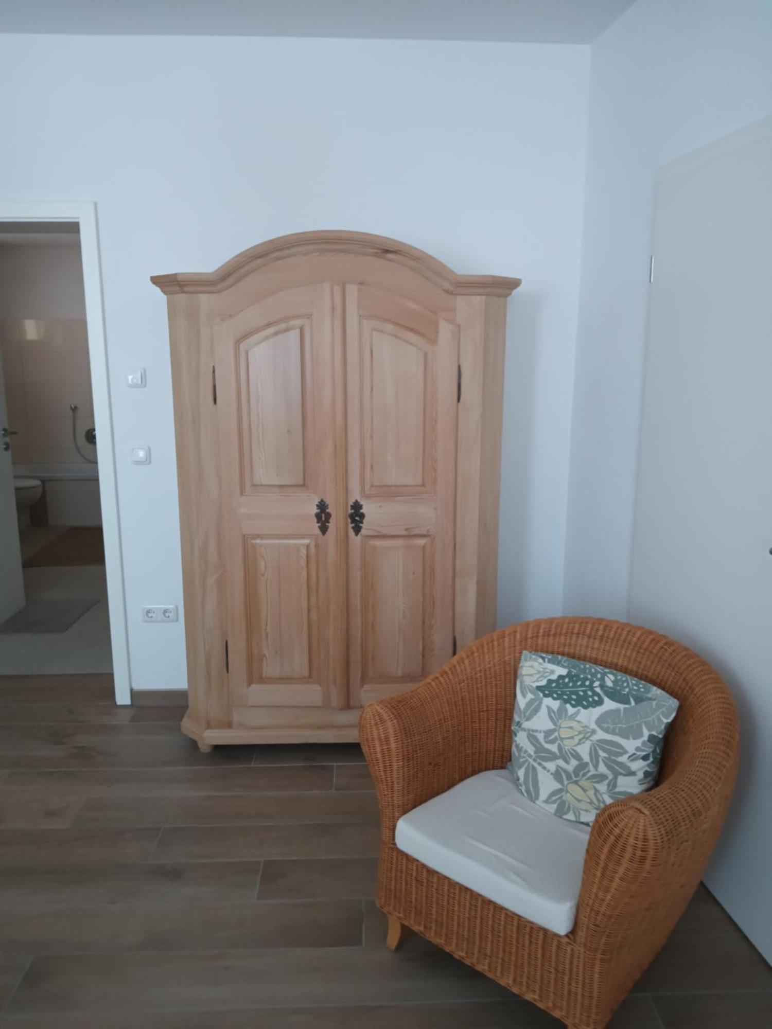 Cityzimmer Eltmann Buitenkant foto