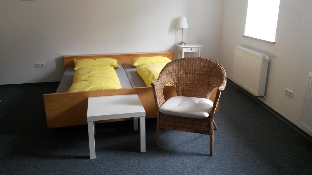 Cityzimmer Eltmann Buitenkant foto
